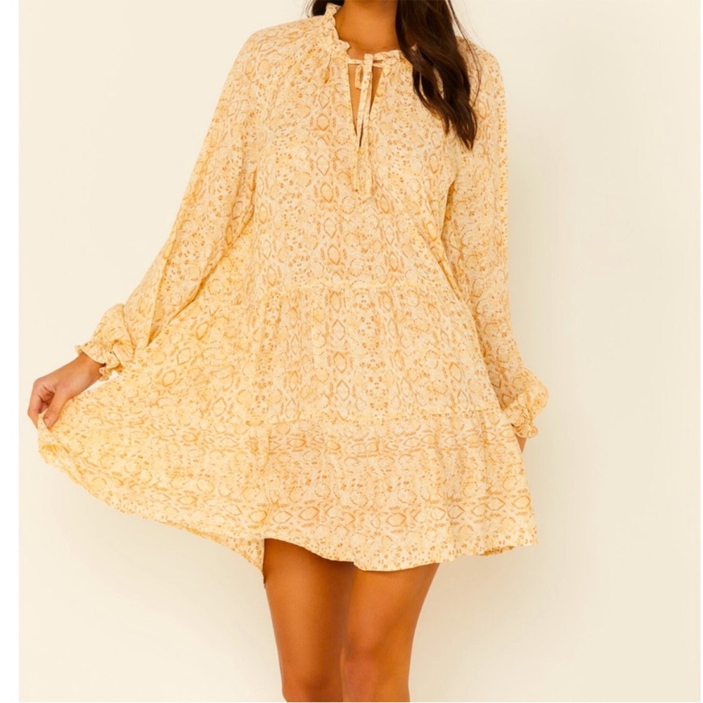 SHOW ME YOUR MUMU Birdie Snake Print Mini Dress Sz M Yellow Ruffled hem & Cuffs.